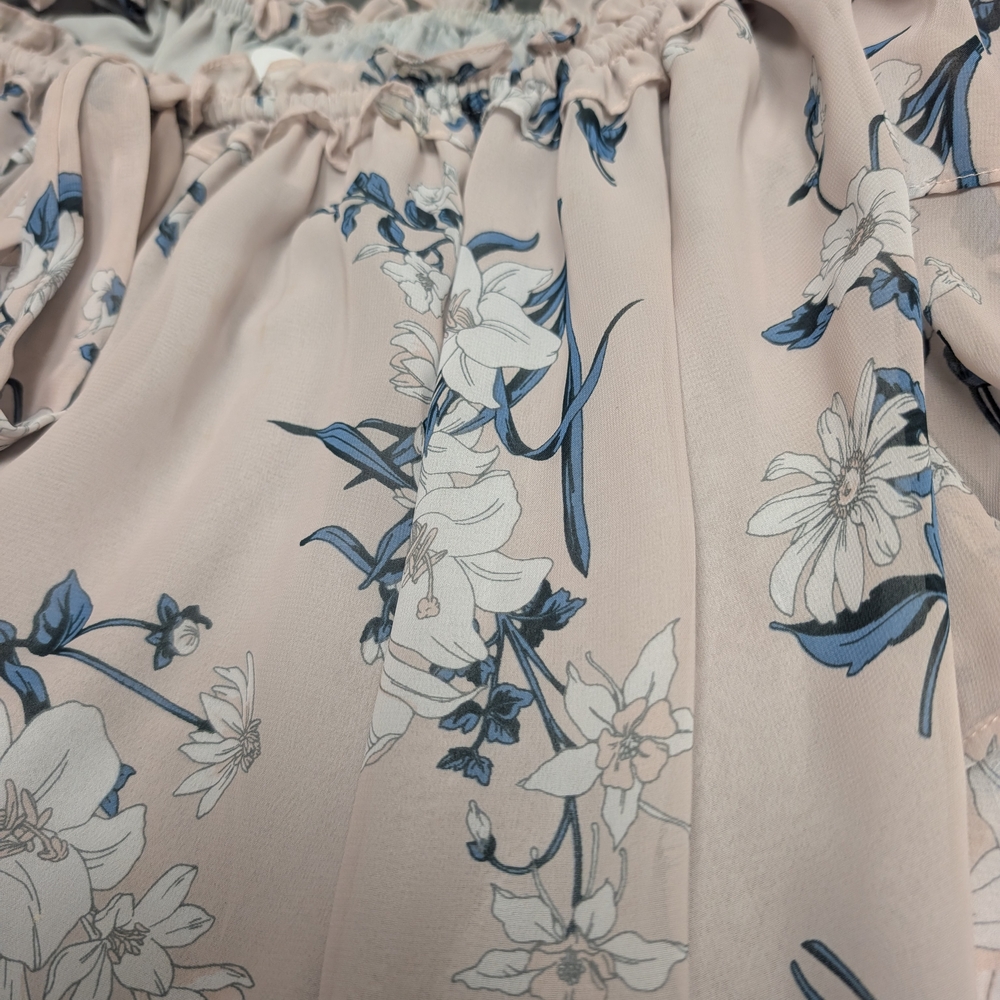 Chic Floral Off-Shoulder Blouse in Soft Pink - Picture 2 of 5